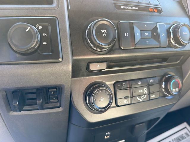 Used 2017 Ford F550 4x4 Regular Cab Super Duty image 20