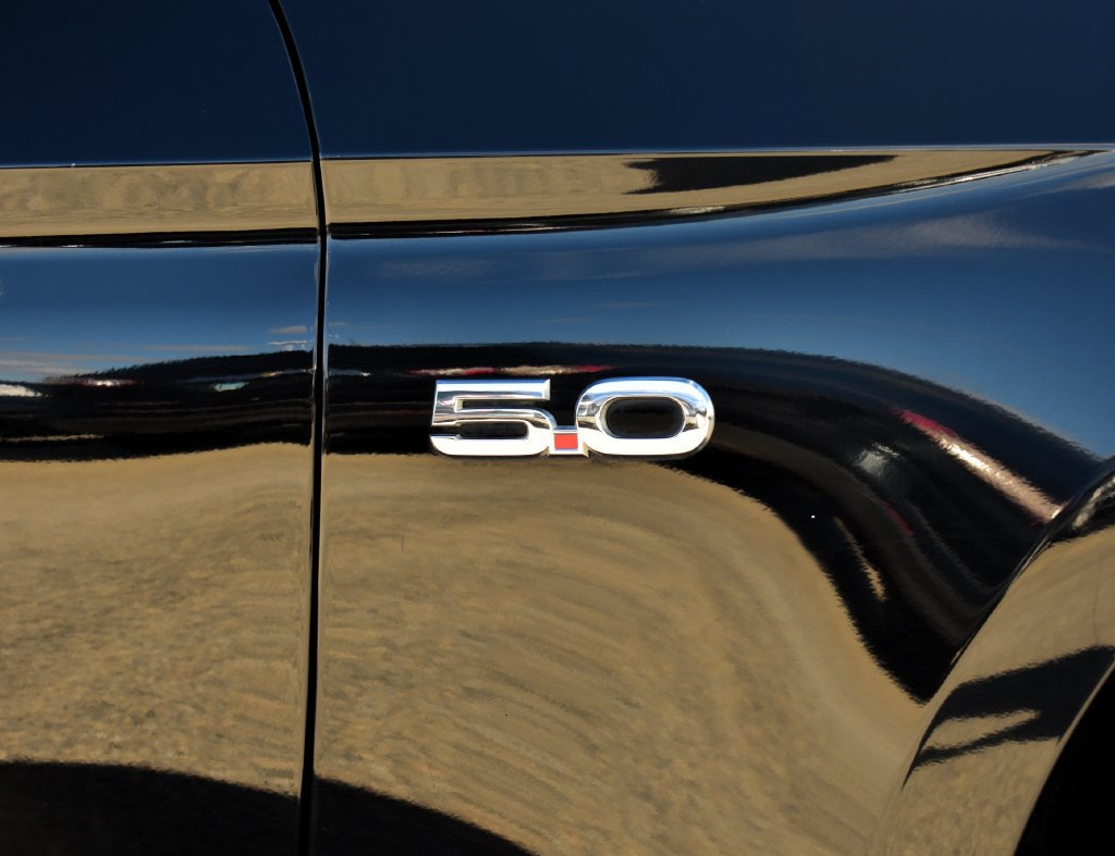 Used 2020 Ford Mustang GT Premium RWD image 9