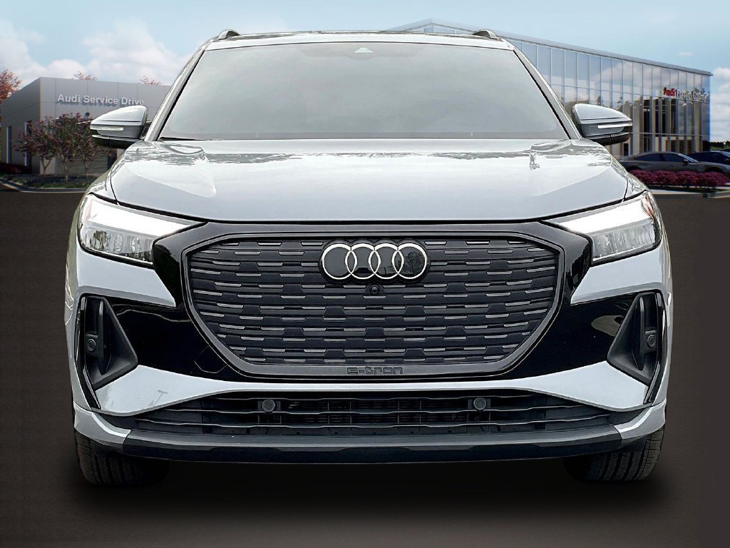 Used 2024 Audi Q4 e-tron Premium Plus w/ Premium Plus AWD/4WD image 2