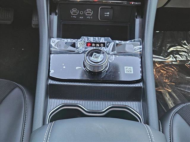 New 2025 Jeep Grand Cherokee Altitude image 12