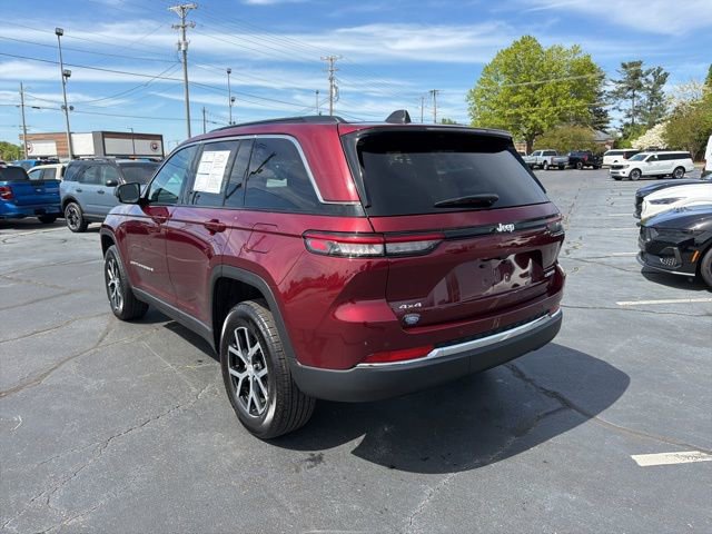 Used 2025 Jeep Grand Cherokee Limited AWD/4WD image 5