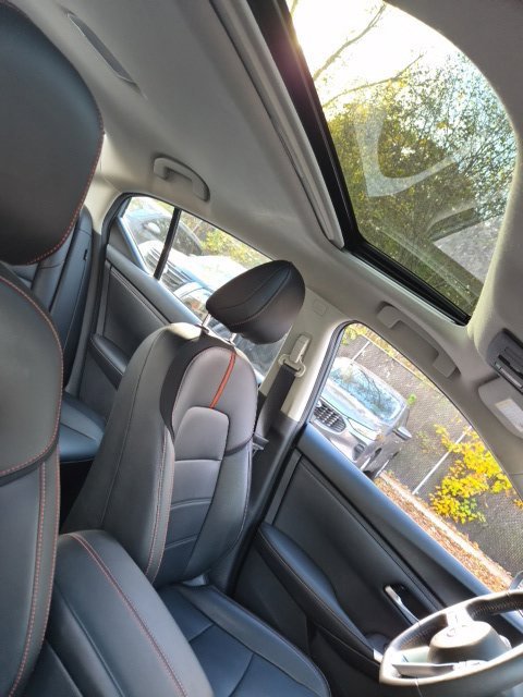 Used 2025 Nissan Sentra SR w/ SR Premium Package FWD image 12