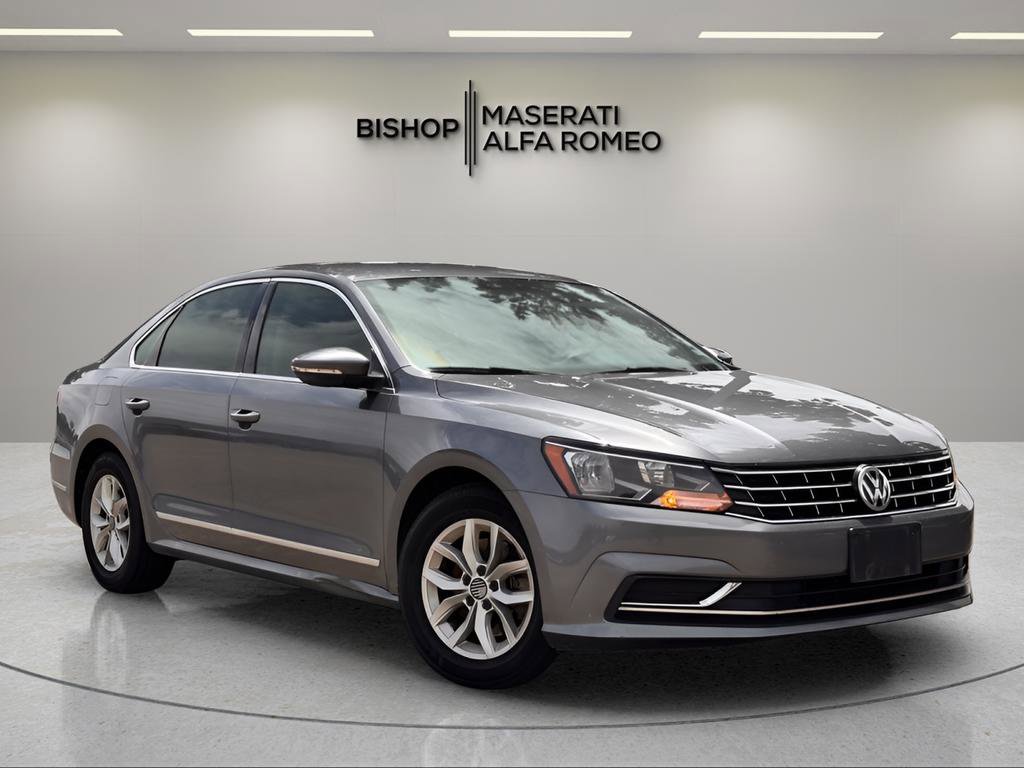 Used 2017 Volkswagen Passat 1.8T S FWD image 1