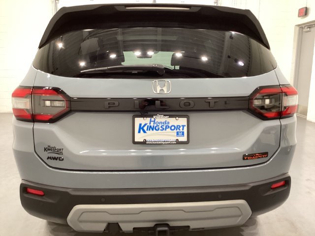 Used 2024 Honda Pilot TrailSport image 6