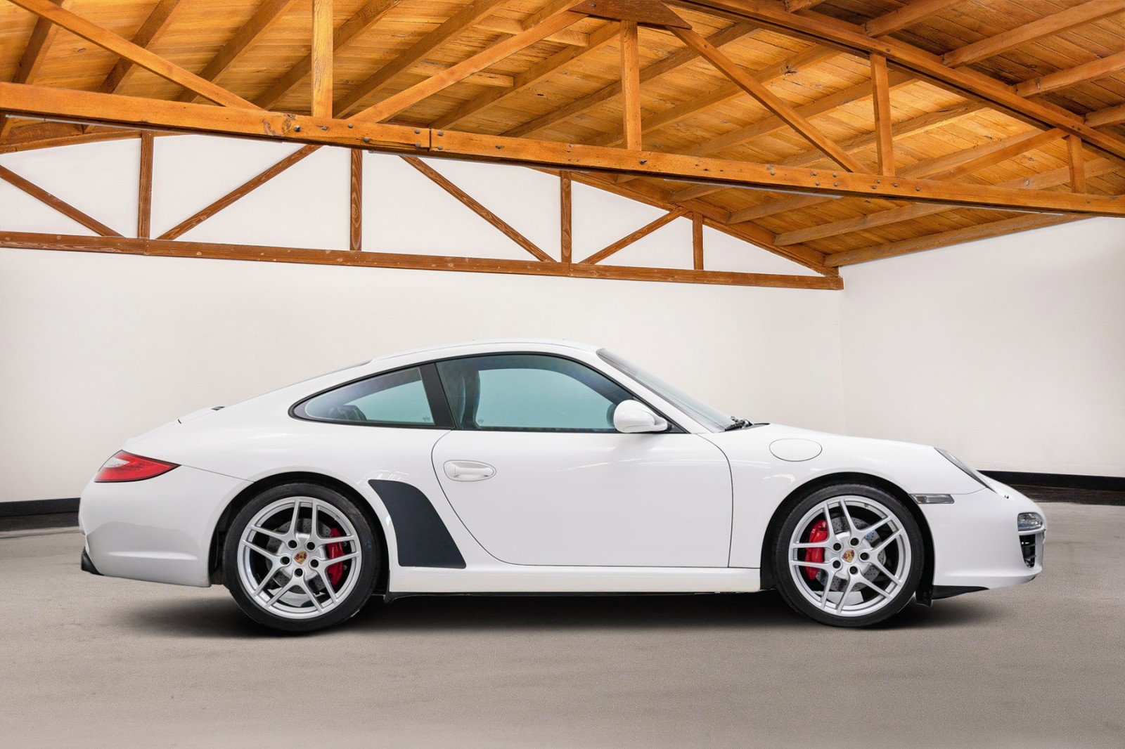 Used 2010 Porsche 911 Carrera S image 6