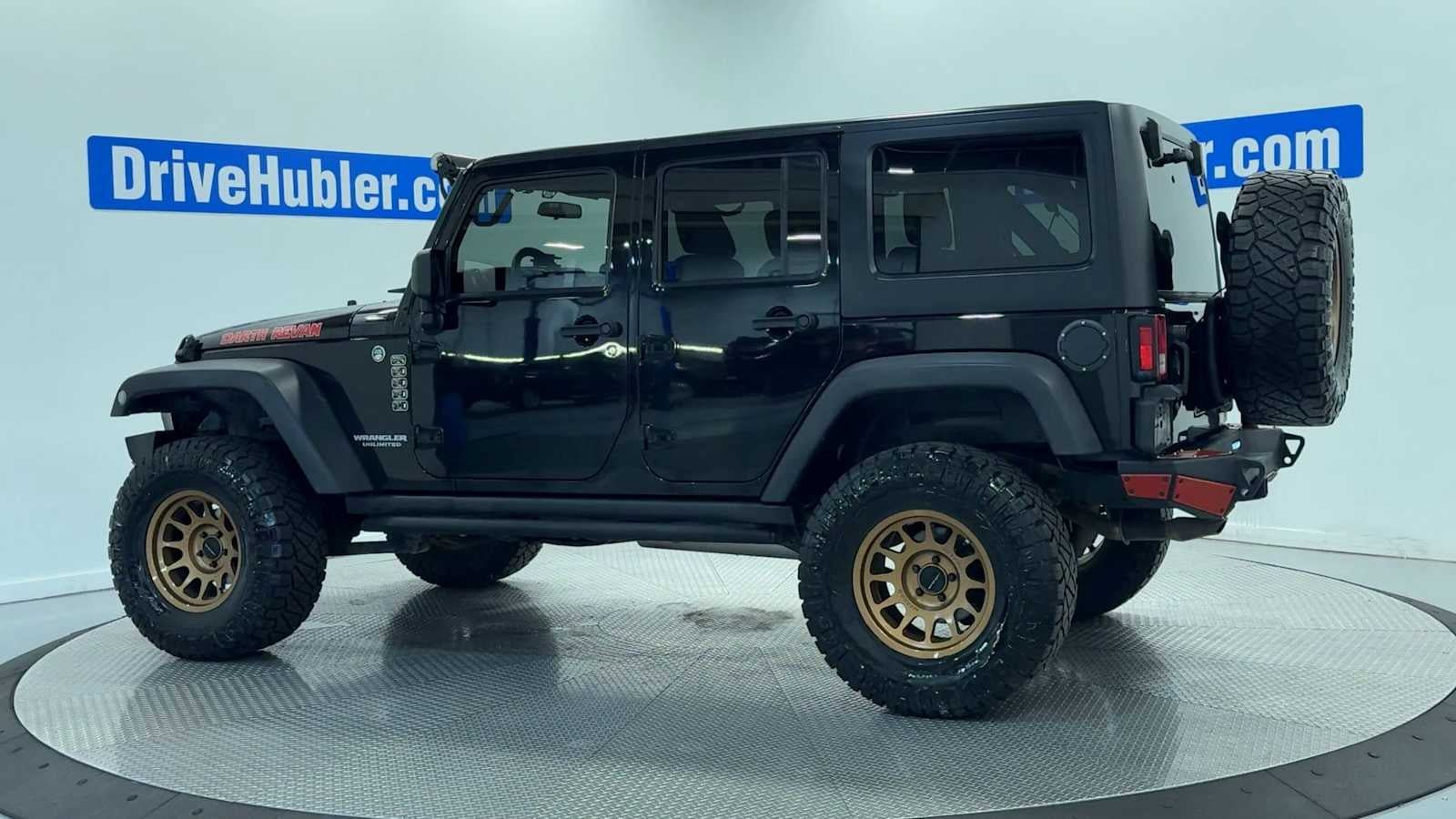 Used 2012 Jeep Wrangler Unlimited Rubicon w/ Connectivity Group AWD/4WD image 2