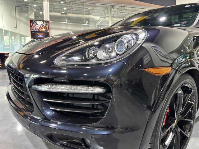 Used 2014 Porsche Cayenne GTS AWD/4WD image 23