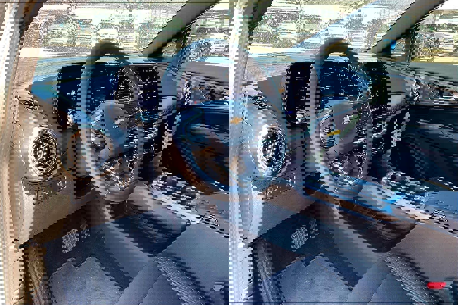 New 2026 Chevrolet Equinox EV LT w/ Comfort Package image 9