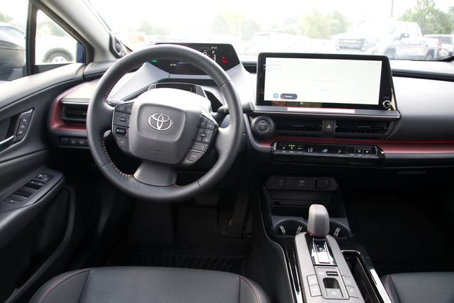 Used 2026 Toyota Prius Plug-In Hybrid FWD image 18