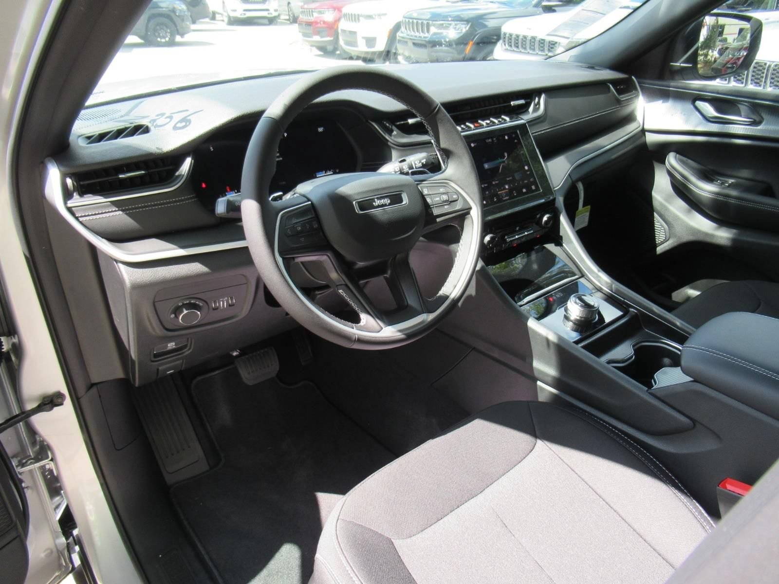 New 2026 Jeep Grand Cherokee Laredo w/ MOPAR Finishing Package RWD image 14