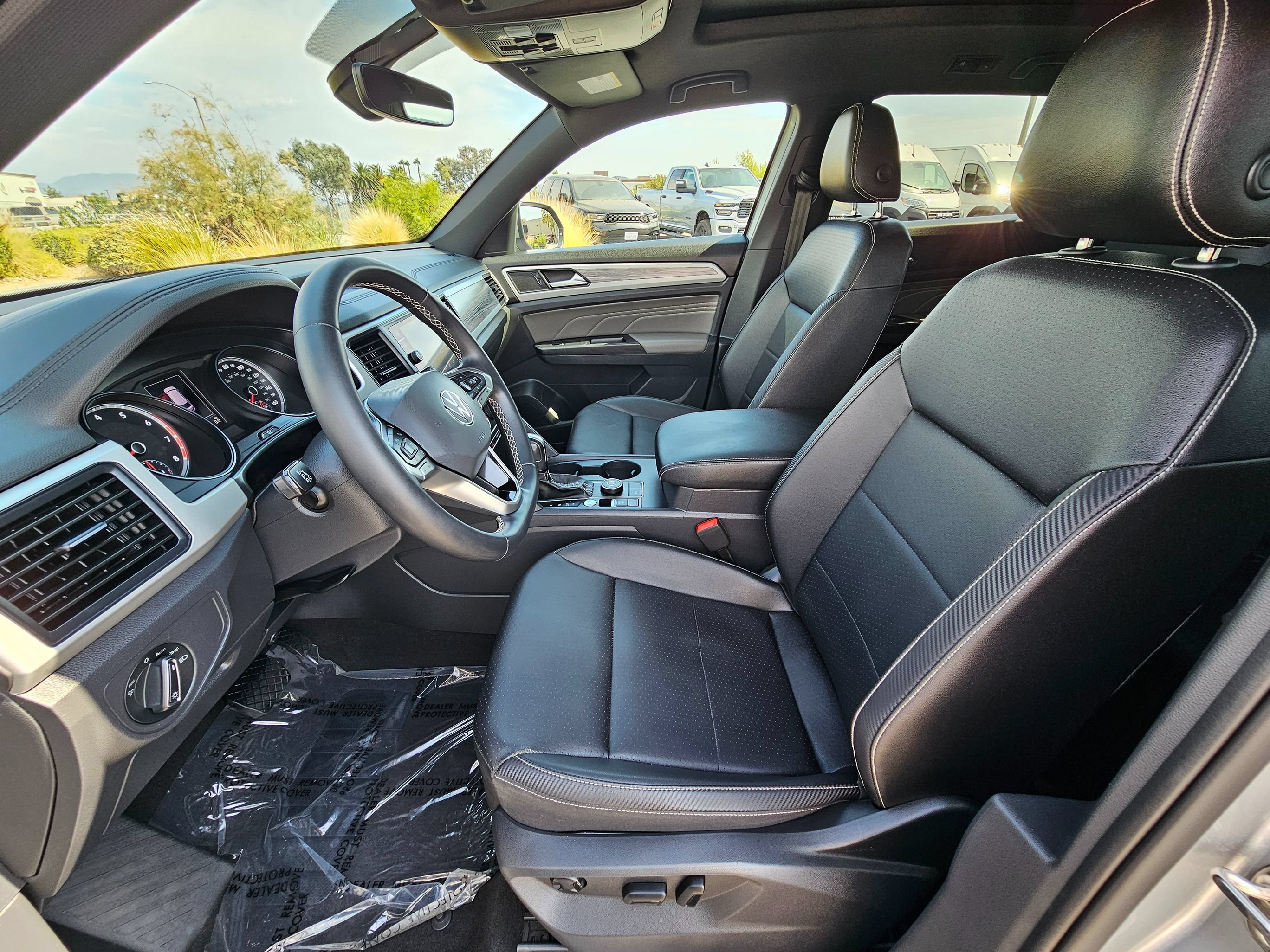 Used 2021 Volkswagen Atlas Cross Sport SE w/ Panoramic Sunroof Package AWD/4WD image 17