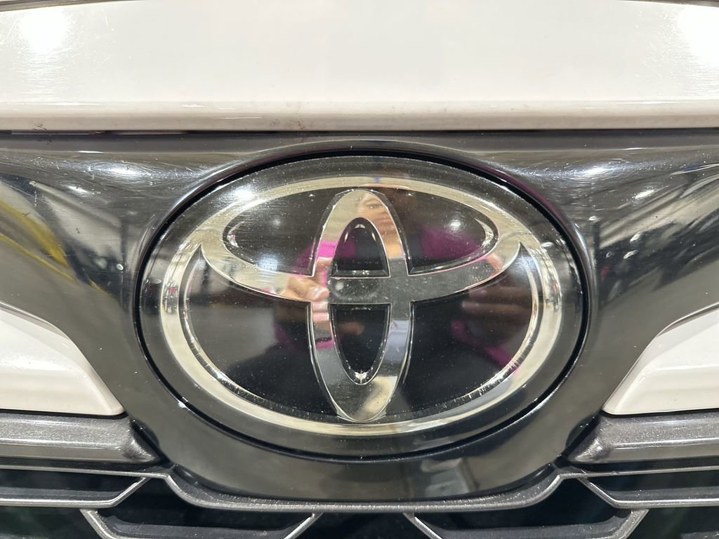 Used 2021 Toyota Corolla SE image 26