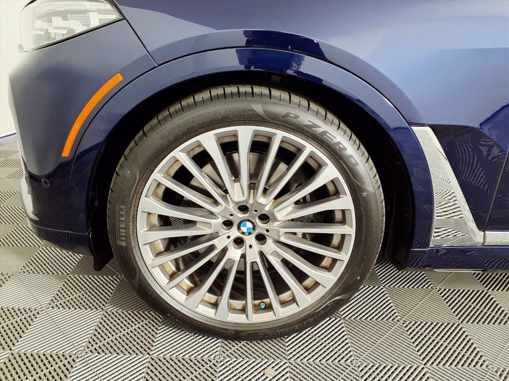 Used 2022 BMW X7 xDrive40i w/ Executive Package image 7