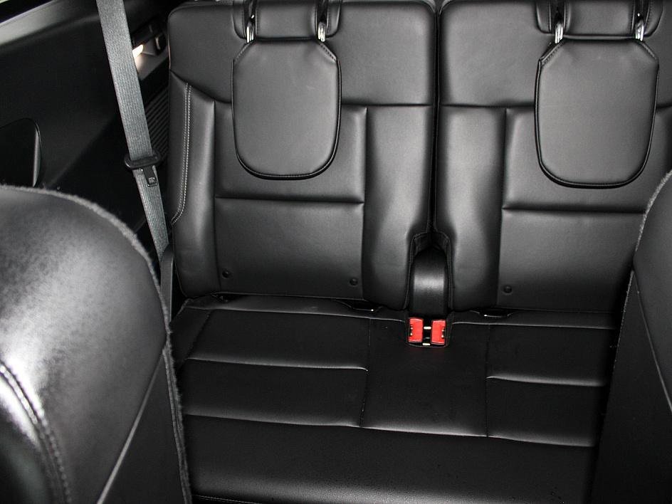 Used 2023 Ford Explorer XLT w/ Equipment Group 202A image 27