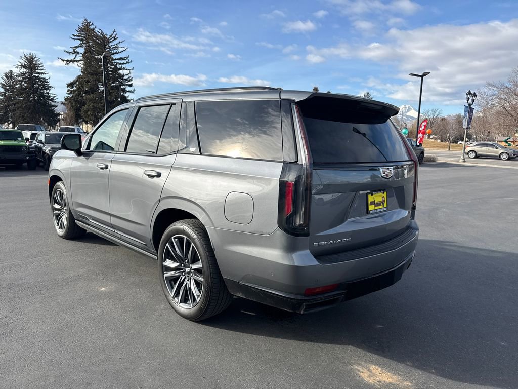 Used 2022 Cadillac Escalade Sport Platinum w/ Heavy-Duty Trailer Package image 3