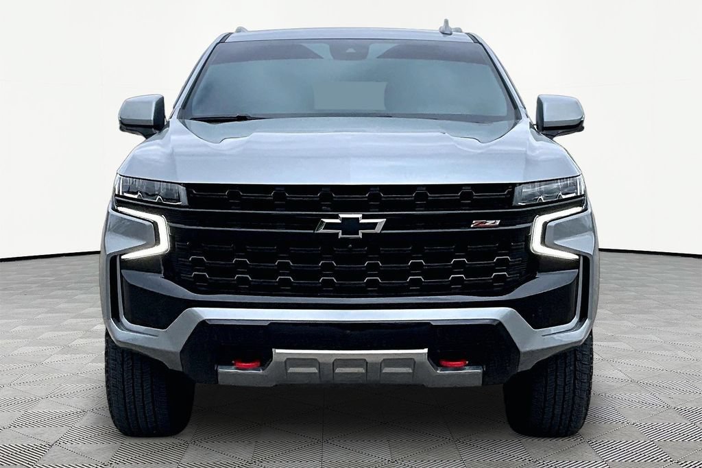 Used 2024 Chevrolet Tahoe Z71 w/ Luxury Package AWD/4WD image 3