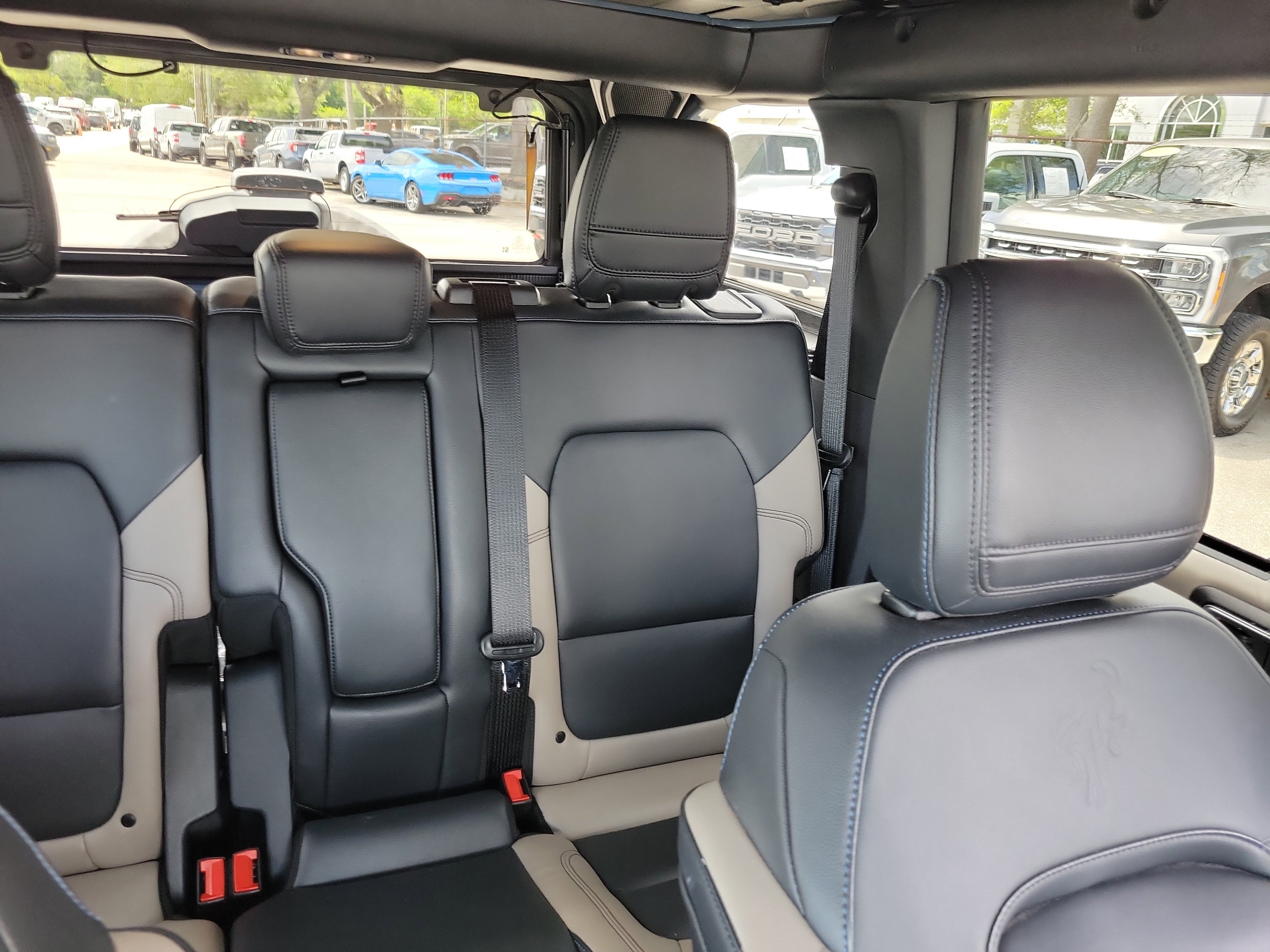 Used 2024 Ford Bronco Wildtrak image 12