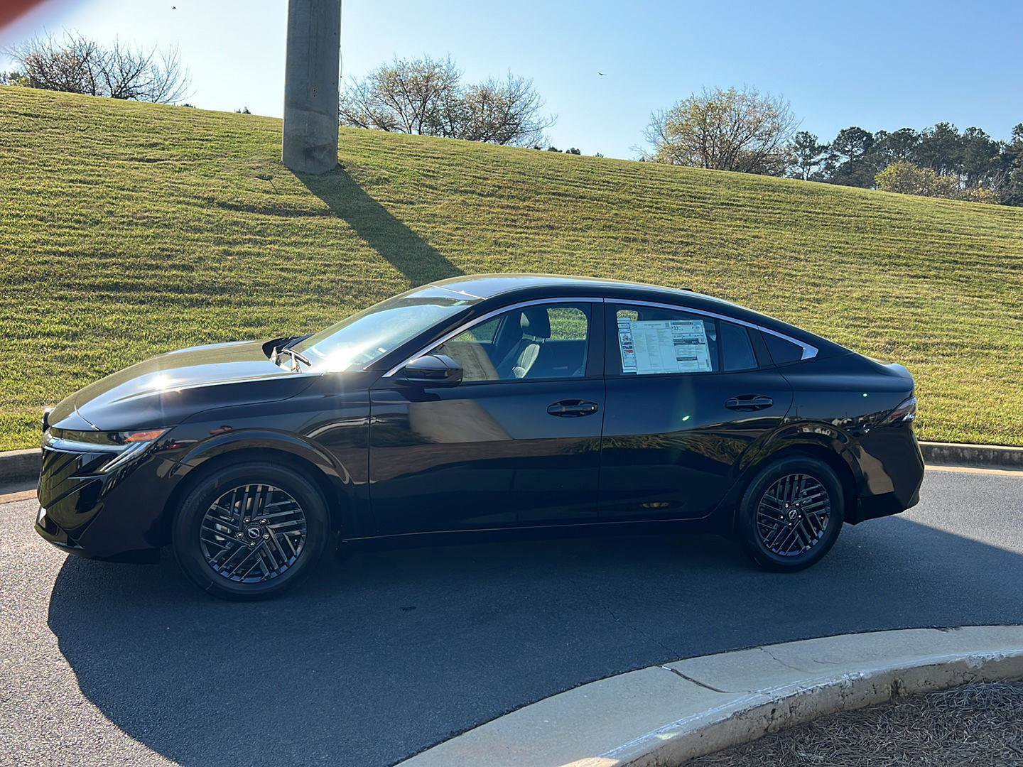 New 2026 Nissan Sentra SV w/ SV Convenience Package image 3