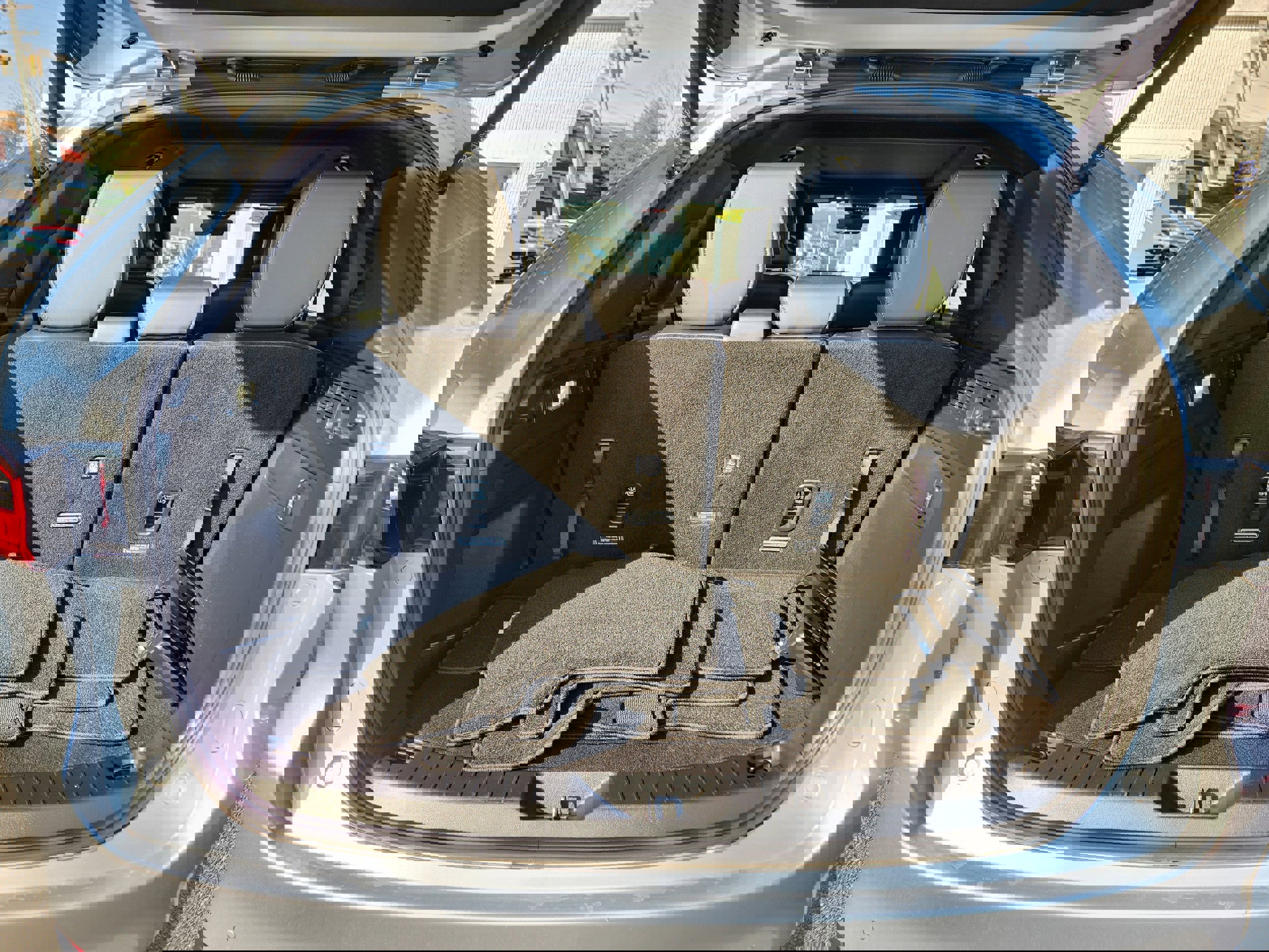 Certified 2025 MAZDA CX-90 3.3 Turbo S w/ Premium Package image 8