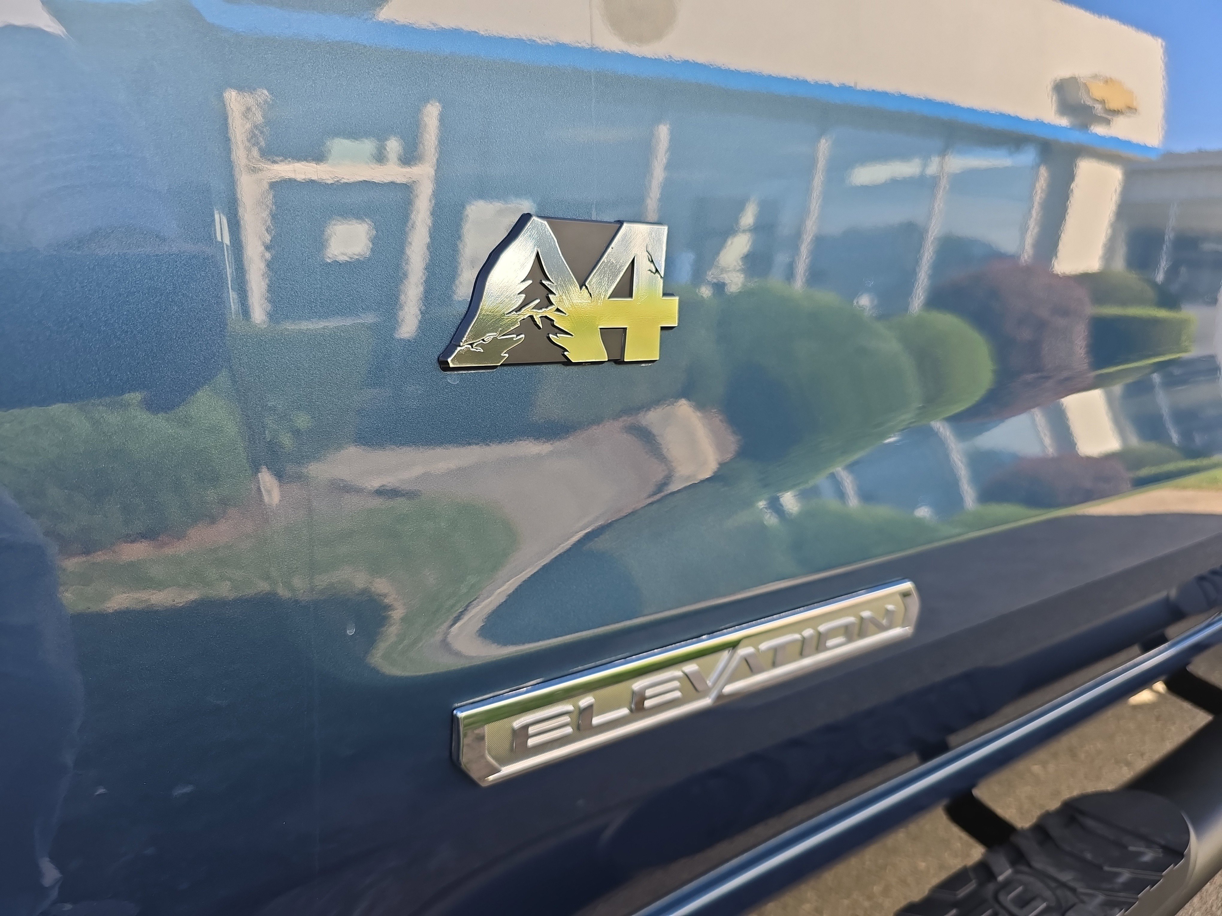 New 2025 GMC Sierra 1500 Elevation image 13