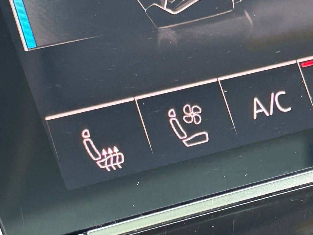 Used 2025 Audi Q7 3.0T Prestige image 31