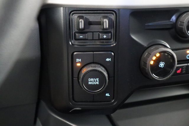 New 2026 Ford F350 XLT w/ XLT Premium Package image 25