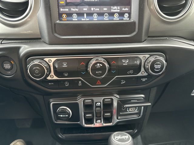 Used 2019 Jeep Wrangler Unlimited Sahara image 31