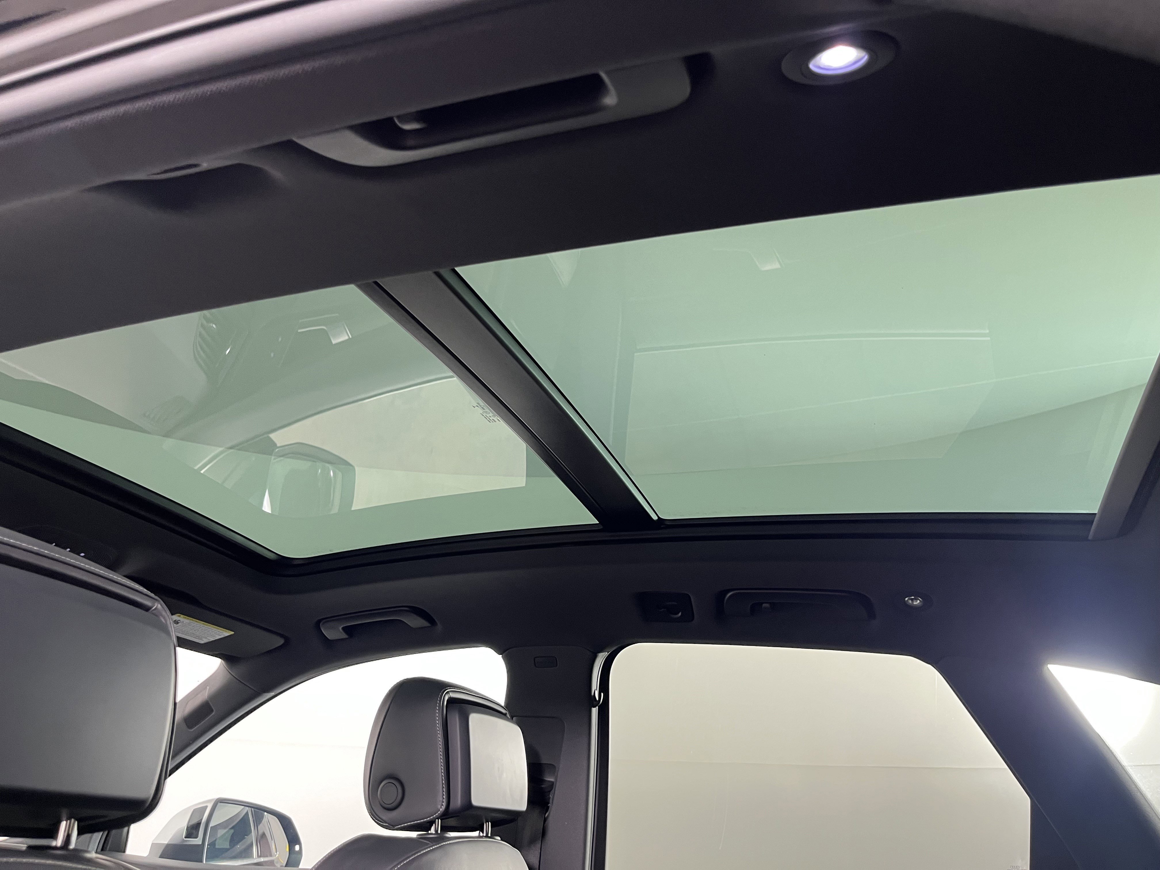 Used 2018 Audi SQ5 Premium Plus w/ Navigation Package image 18