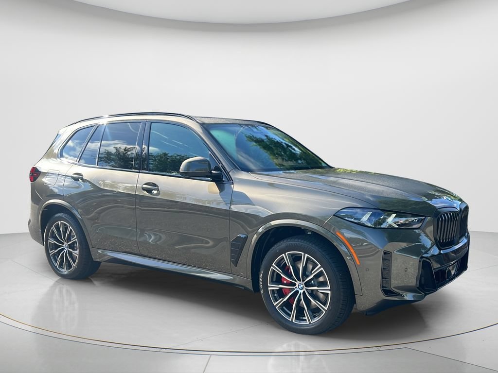 New 2026 BMW X5 xDrive40i w/ M Sport Package AWD/4WD image 2