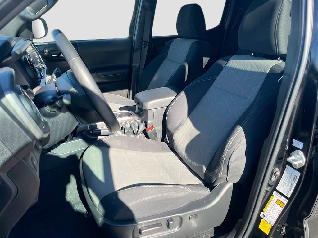 Used 2023 Toyota Tacoma TRD Sport AWD/4WD image 19