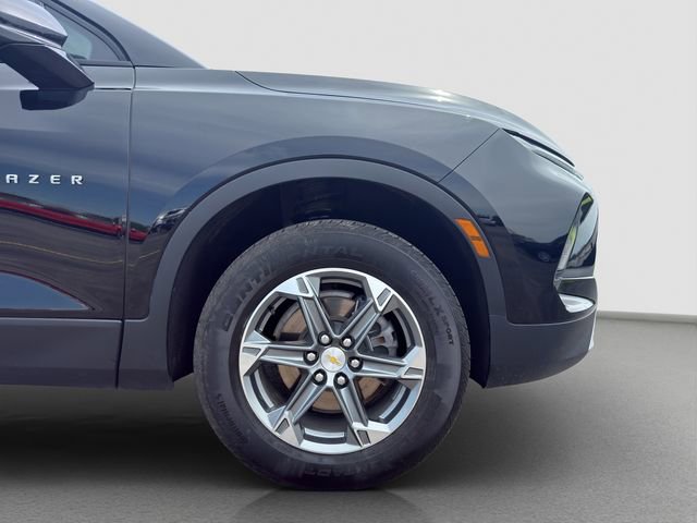 Used 2024 Chevrolet Blazer LT w/ Convenience Package FWD image 21