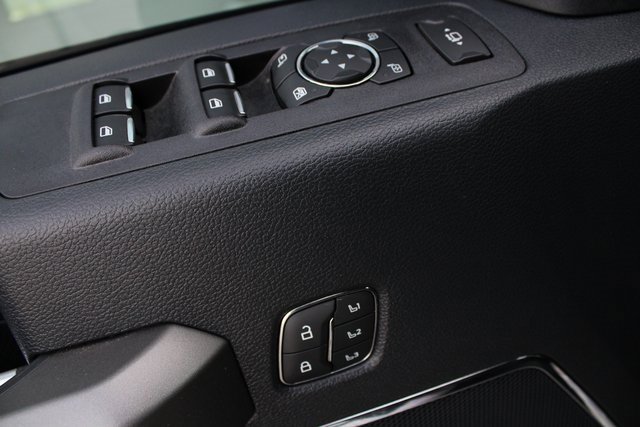 Used 2022 Ford F350 Platinum w/ Tremor Off-Road Package image 19