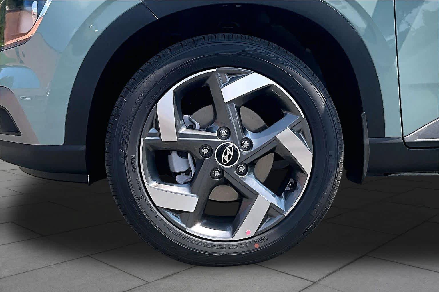 New 2026 Hyundai Venue SEL FWD image 9