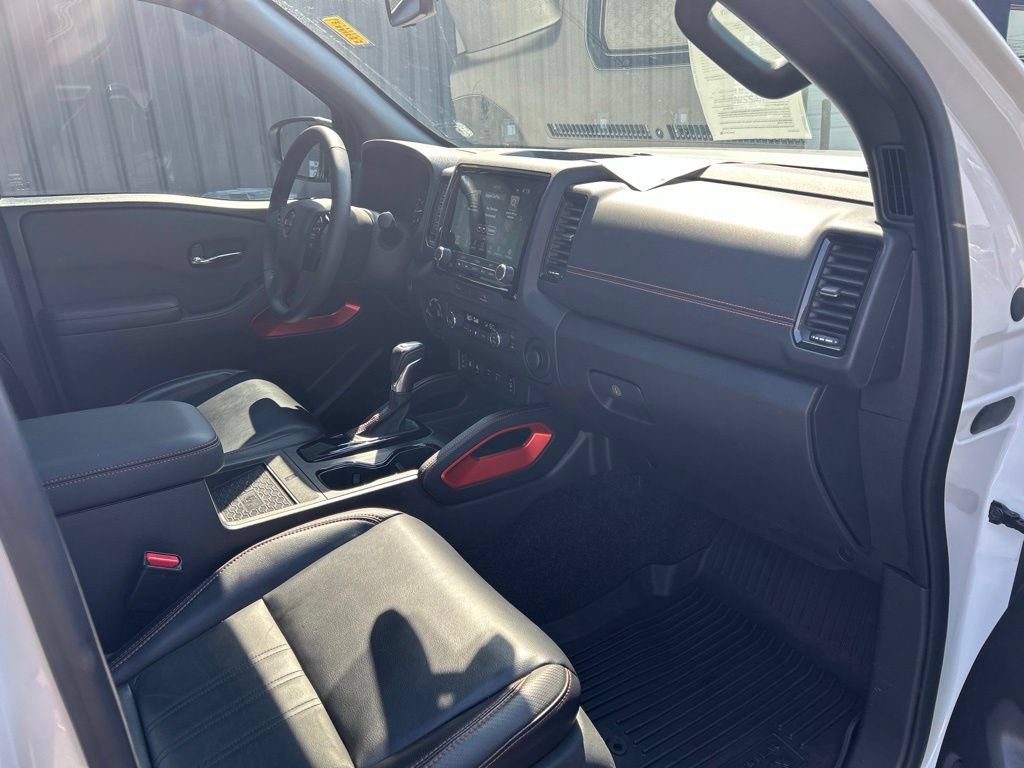Certified 2024 Nissan Frontier PRO-4X w/ Pro Premium Package AWD/4WD image 29