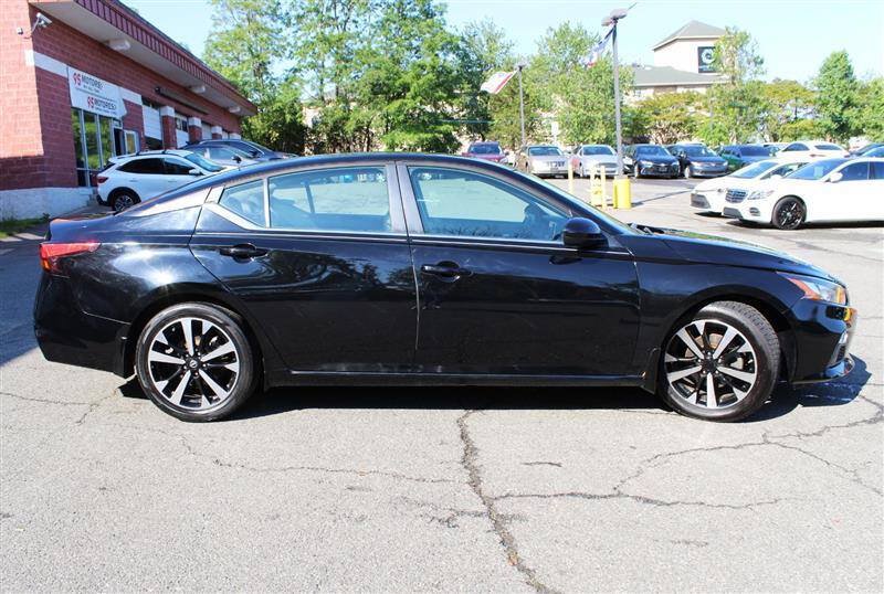 Used 2019 Nissan Altima 2.5 SR FWD image 6