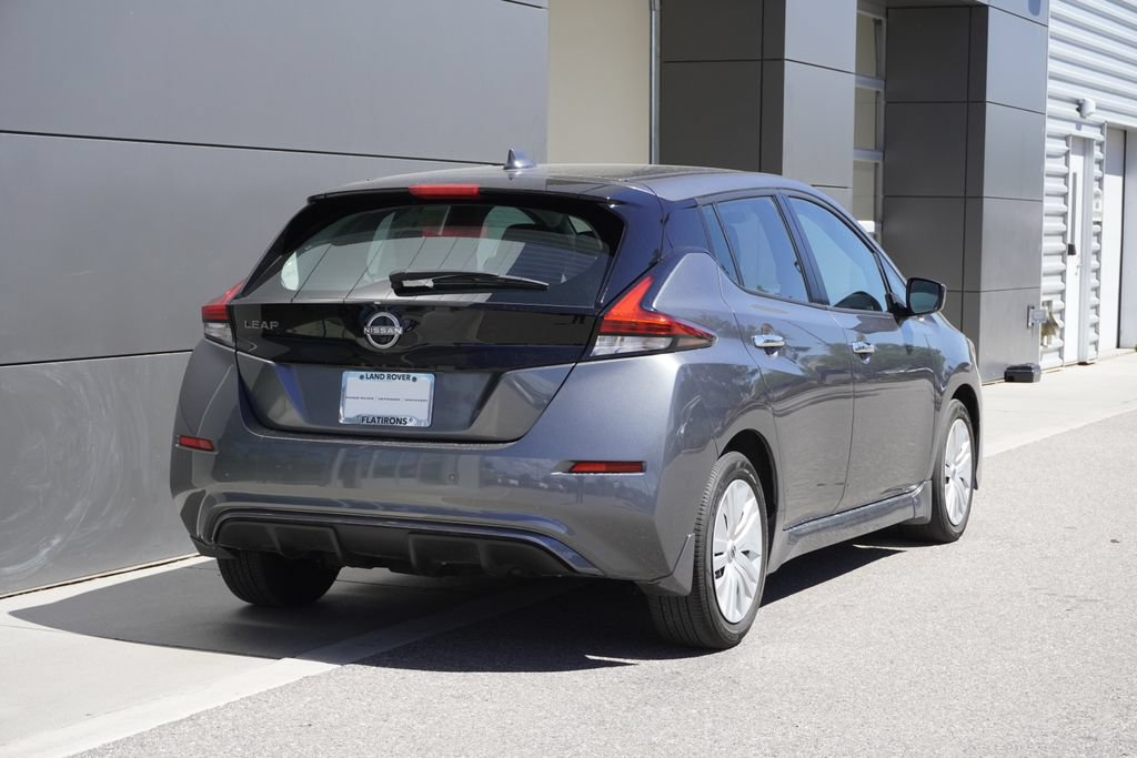 Used 2025 Nissan Leaf S FWD image 2