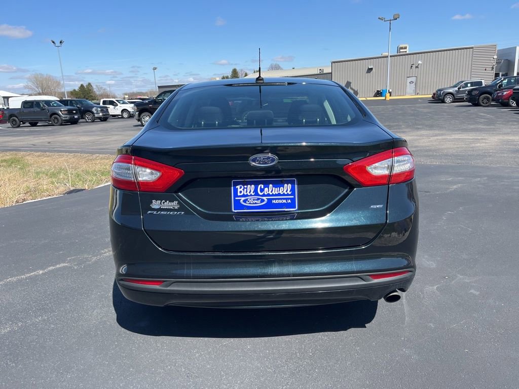 Used 2014 Ford Fusion SE image 5