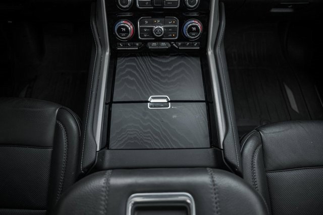 Used 2021 GMC Yukon Denali w/ Denali Premium Package image 35