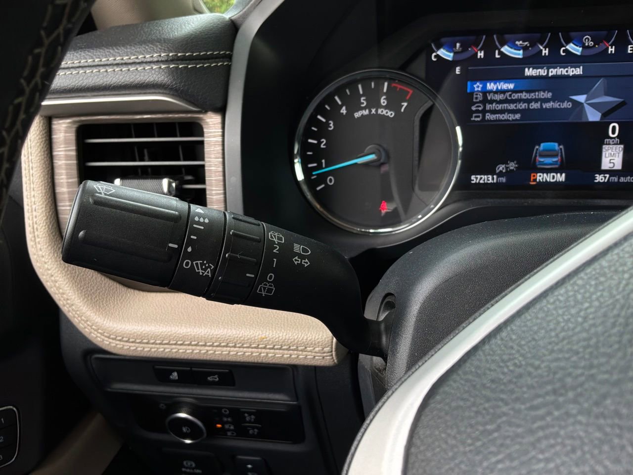Used 2024 Ford Expedition Limited AWD/4WD image 38