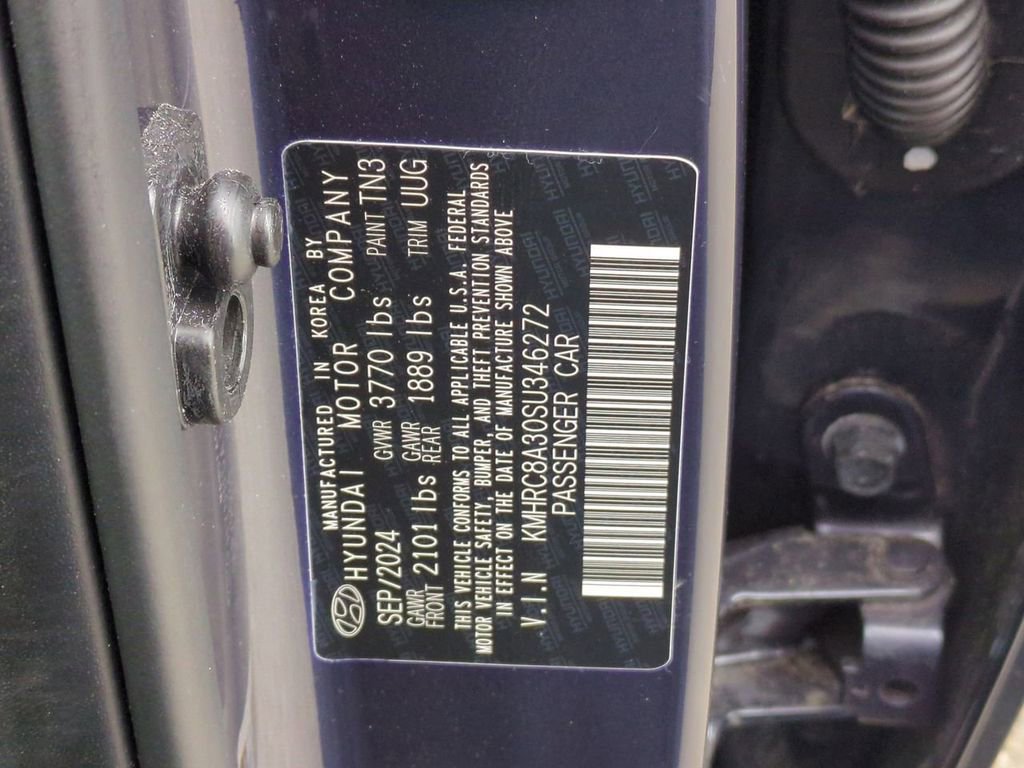 Certified 2025 Hyundai Venue Limited FWD image 29