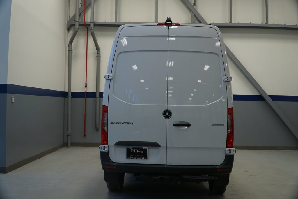 New 2025 Mercedes-Benz Sprinter 2500 image 5