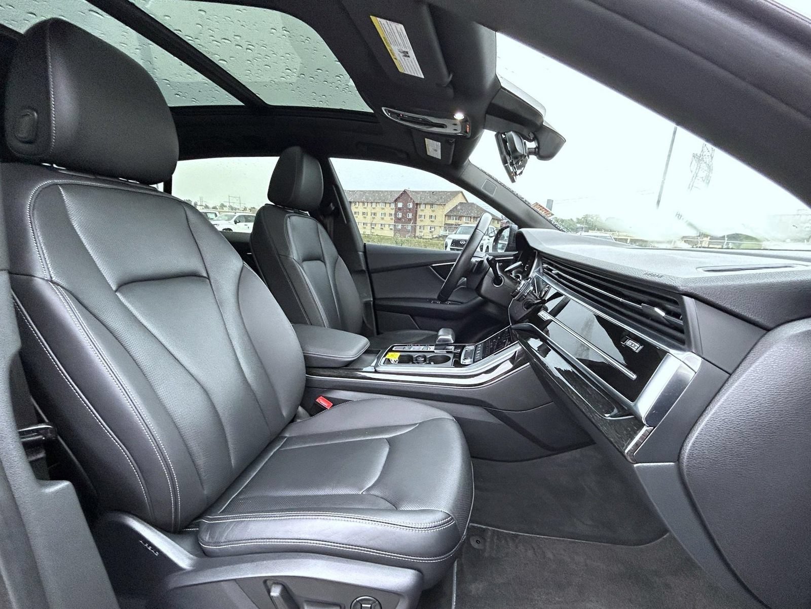 Used 2019 Audi Q8 Premium Plus AWD/4WD image 16