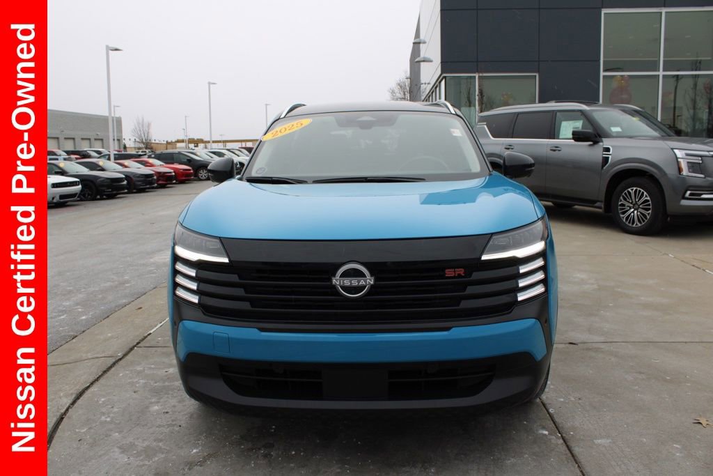 Certified 2025 Nissan Kicks SR w/ Illumination Package image 2
