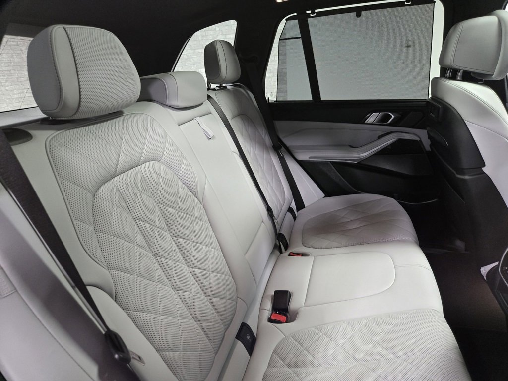 Used 2023 BMW X5 M50i w/ Executive Package image 59