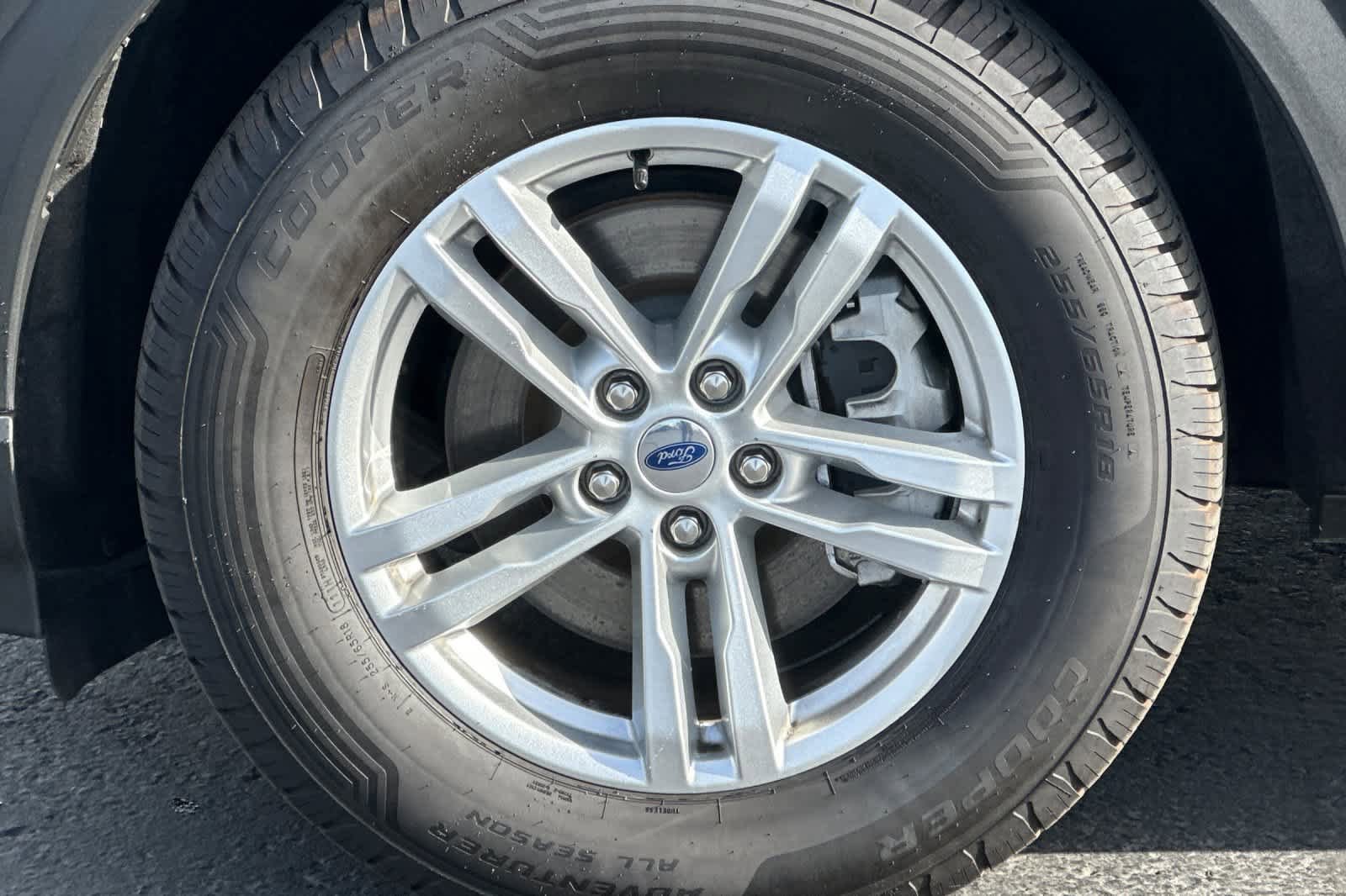 Certified 2023 Ford Explorer XLT w/ Equipment Group 202A AWD/4WD image 26