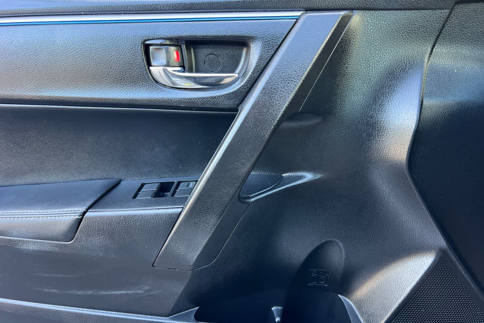 Used 2015 Toyota Corolla S FWD image 13