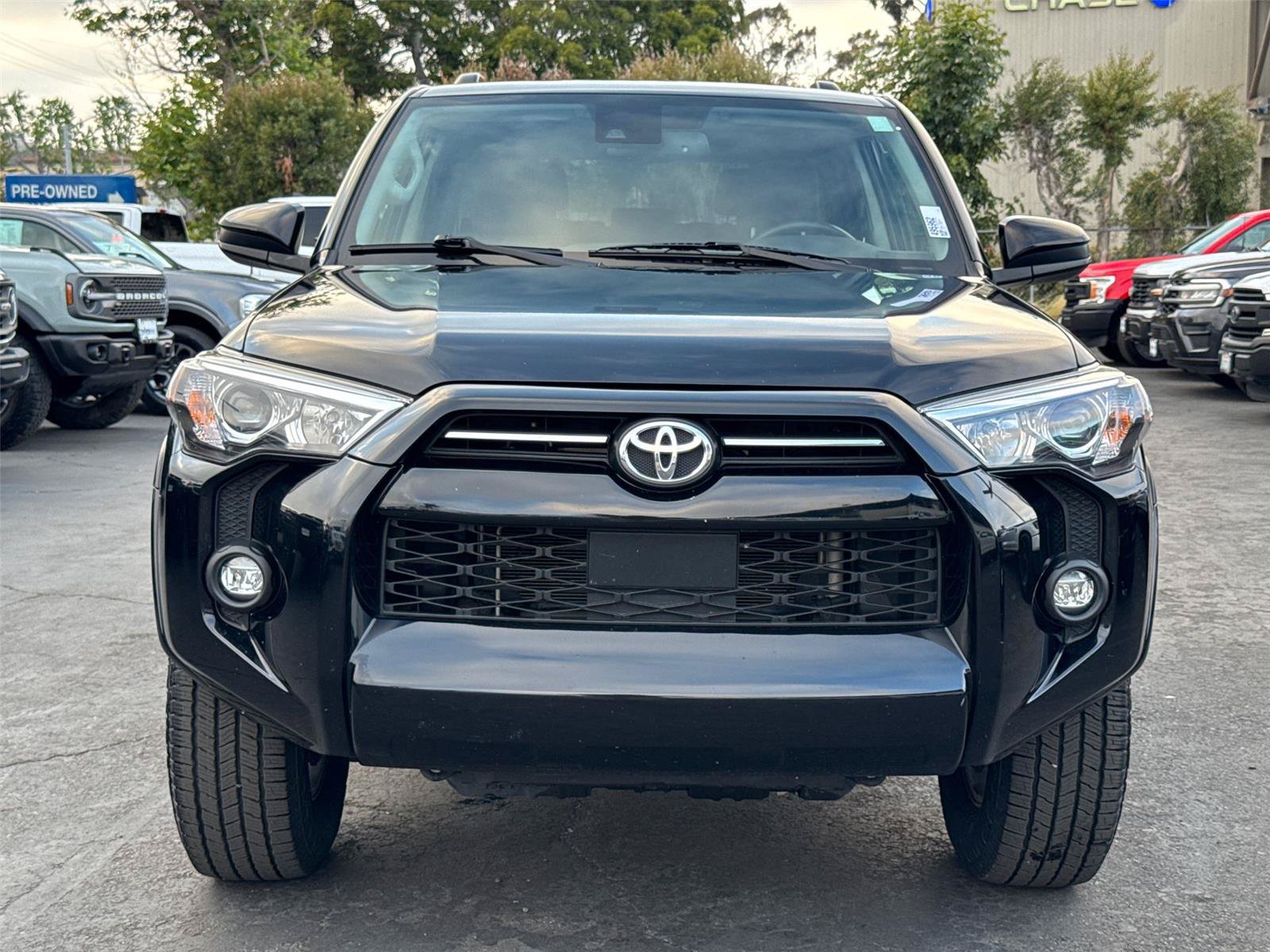 Used 2024 Toyota 4Runner SR5 AWD/4WD image 5