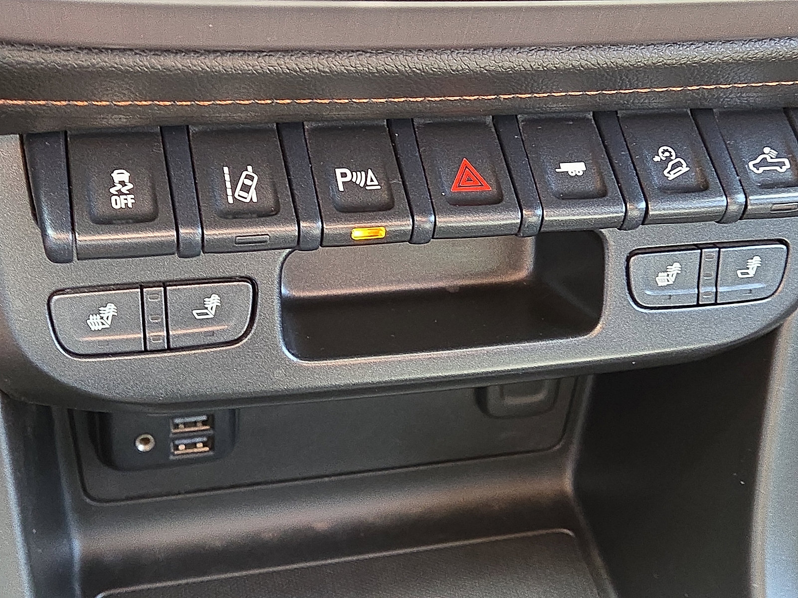 Used 2021 GMC Canyon AT4 w/ Driver Alert Package image 13