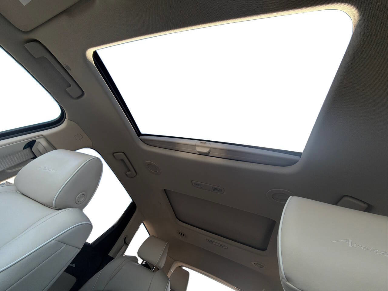 Used 2022 Buick Enclave Avenir AWD/4WD image 20