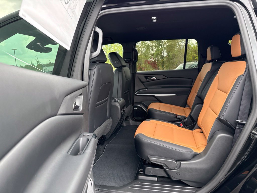 New 2027 Chevrolet Traverse Z71 w/ Enhanced Driving Package AWD/4WD image 23